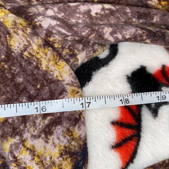 3/$30 Y2K Guess Top - Picture 5 of 5